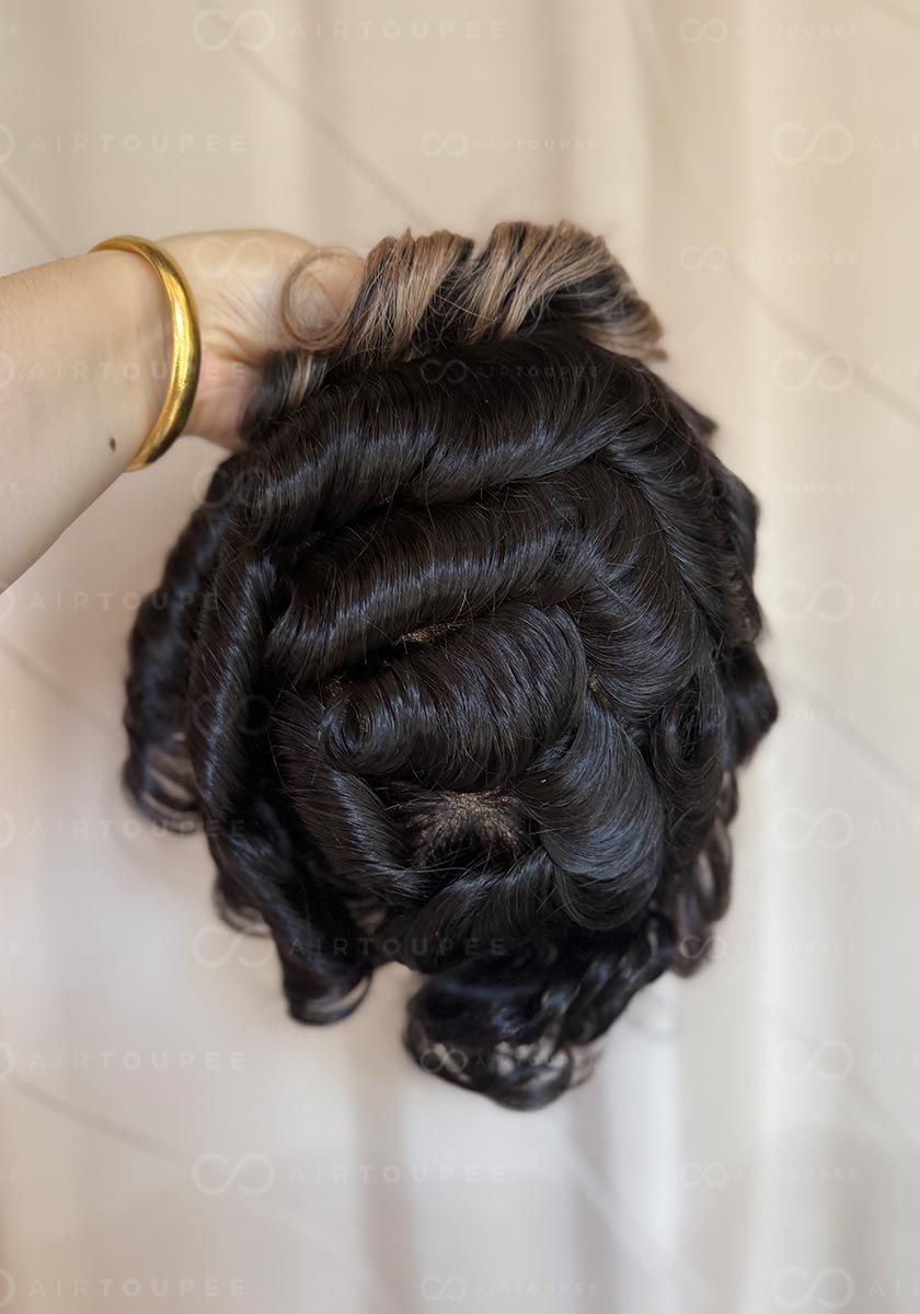 Hollywood | base 6x9 1B negro medio con algo de rubio miel en la línea frontal del cabello 100% densidad